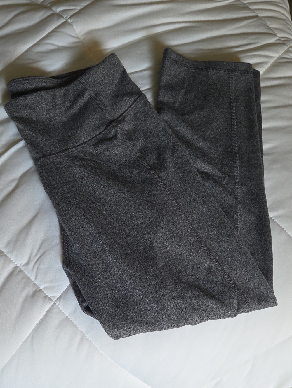 All In Motion Capri Athletic Leggings In Gray, Size XS